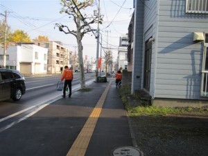 札幌本社の地域清掃活動（2013/11/05）