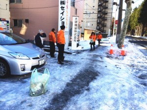 札幌本社の地域清掃活動（2013/12/17）